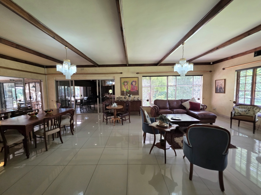 7 Bedroom Property for Sale in Jim Fouchepark Free State